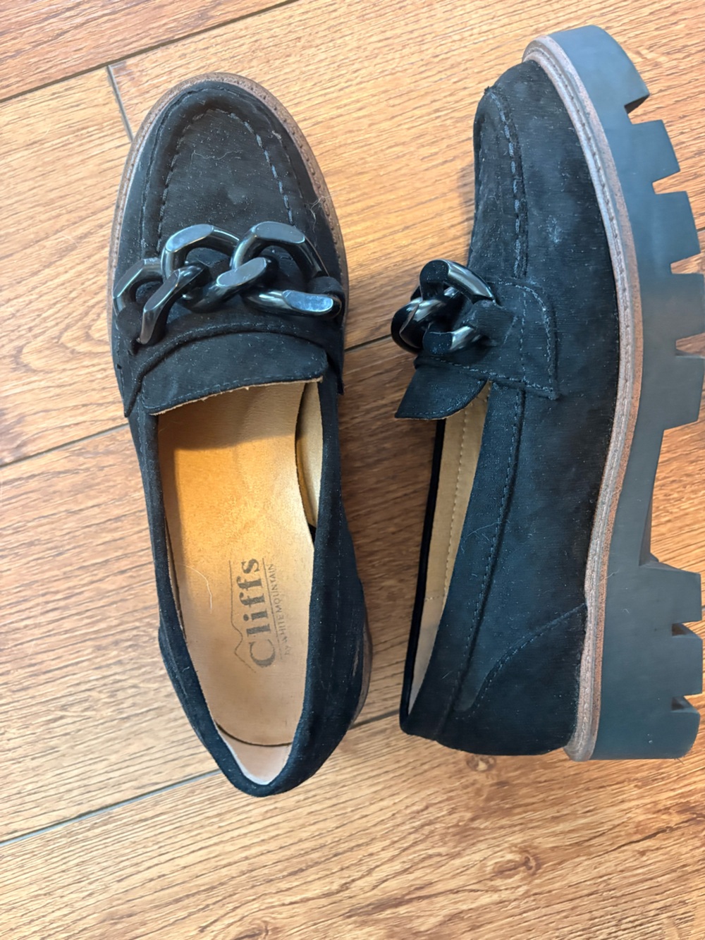 Cliffs by WHITE MOUNTAIN Black Chain-Trim Suede Loafers